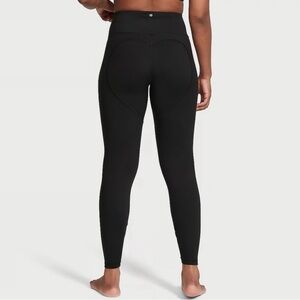 Victoria’s Secret Essential Heart Seam Leggings